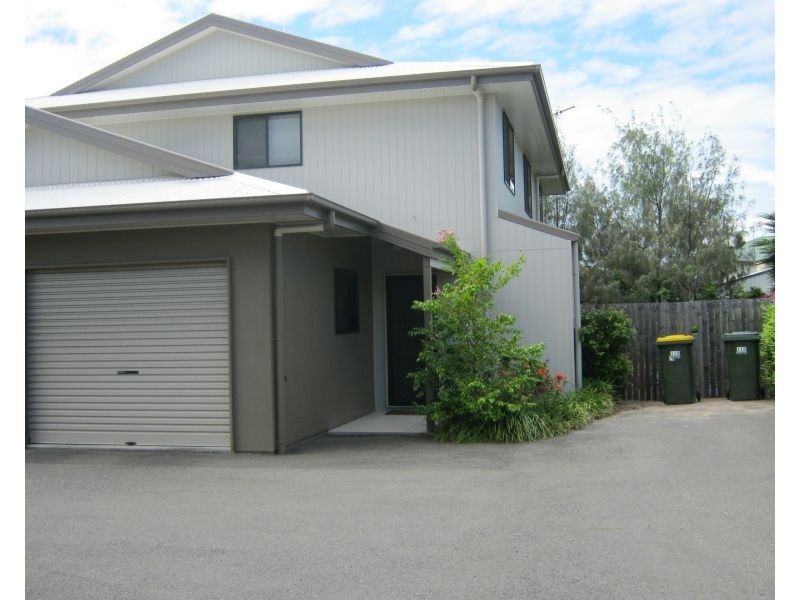 2/118 Auckland Street, Gladstone QLD 4680