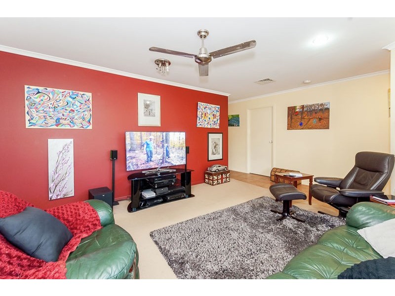 4 Georgia Court, New Auckland QLD 4680