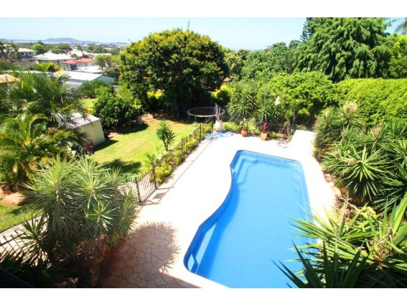 236 Oaka Street, South Gladstone QLD 4680