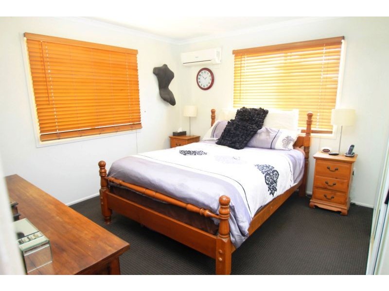 236 Oaka Street, South Gladstone QLD 4680