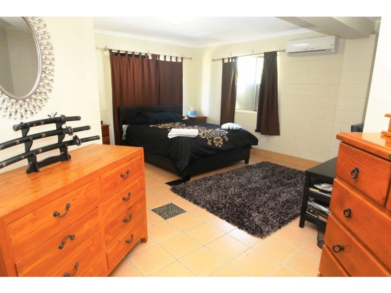 236 Oaka Street, South Gladstone QLD 4680