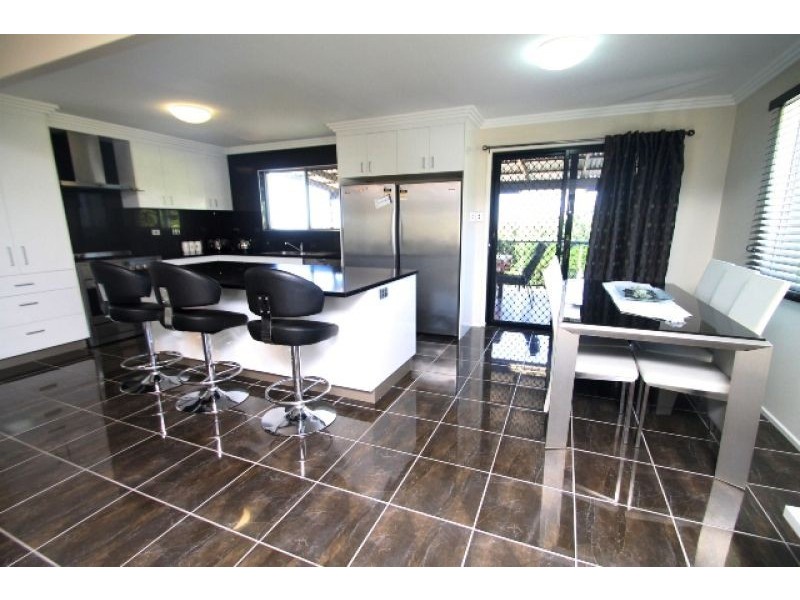 236 Oaka Street, South Gladstone QLD 4680