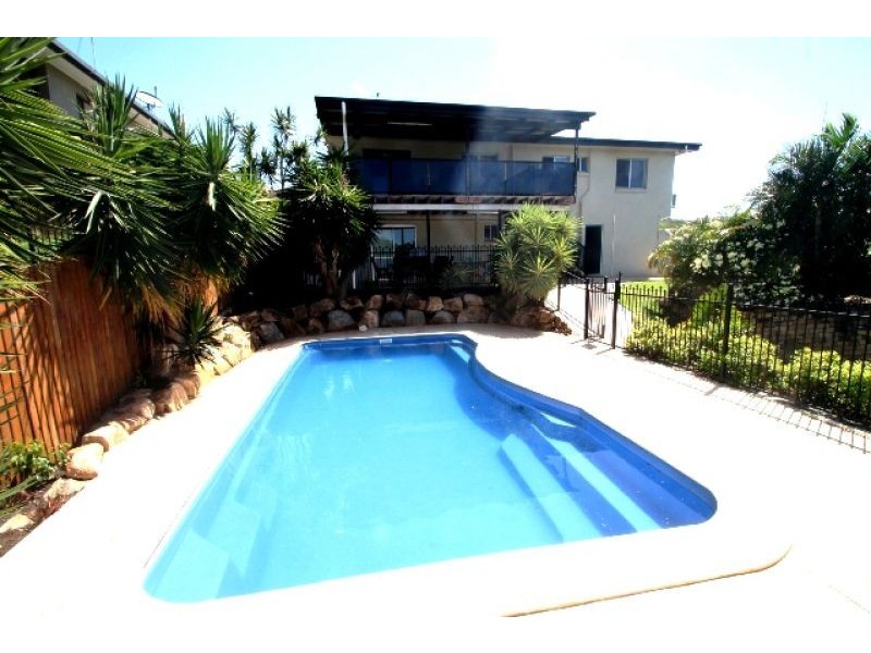 236 Oaka Street, South Gladstone QLD 4680