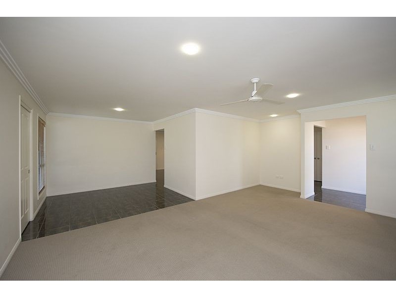 4b Golf View Drive, Boyne Island QLD 4680