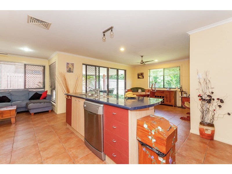 4 Georgia Court, New Auckland QLD 4680