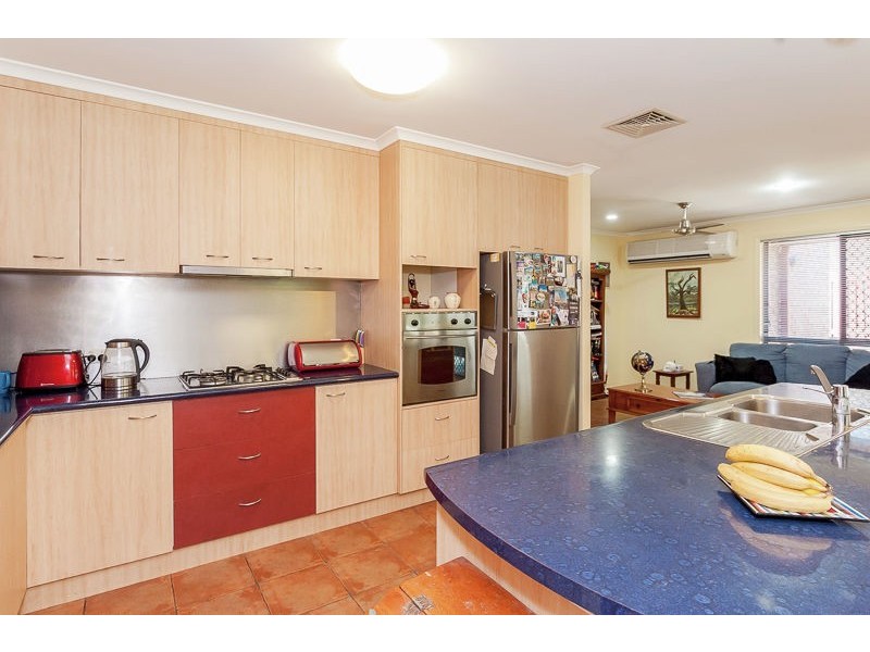 4 Georgia Court, New Auckland QLD 4680