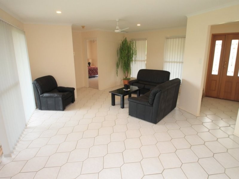 53 Dixon Drive, Telina QLD 4680