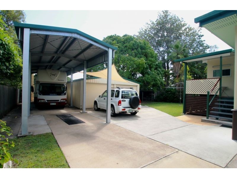 8 Herbertson Street, West Gladstone QLD 4680