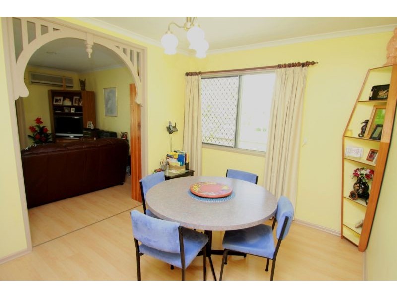 8 Herbertson Street, West Gladstone QLD 4680