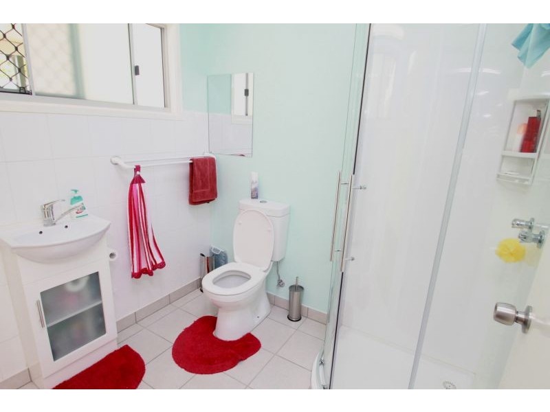 8 Herbertson Street, West Gladstone QLD 4680