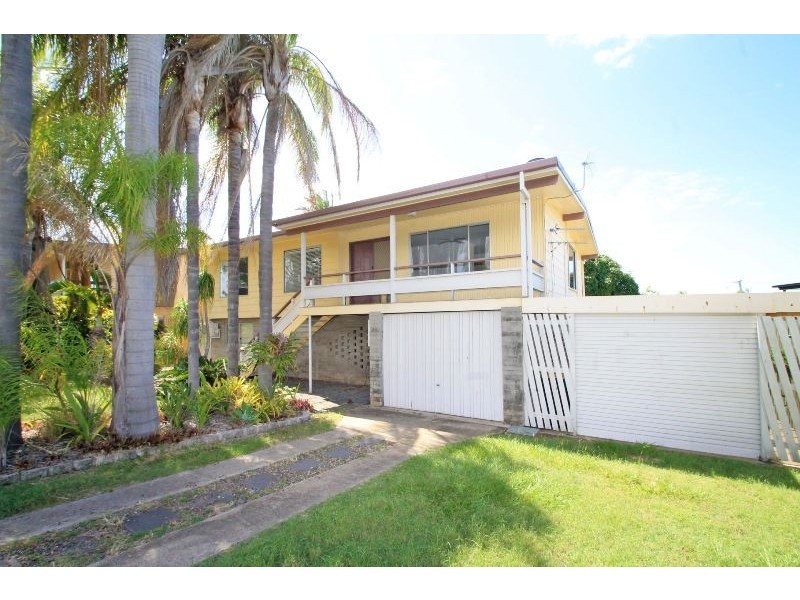 15 Campbell Street, Clinton QLD 4680