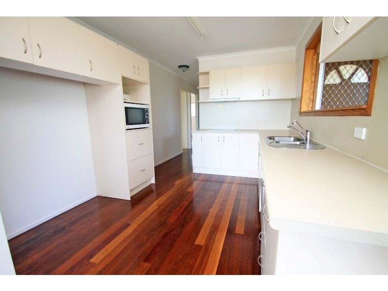 15 Campbell Street, Clinton QLD 4680