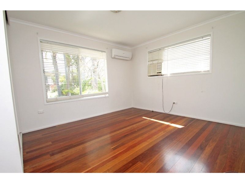 15 Campbell Street, Clinton QLD 4680