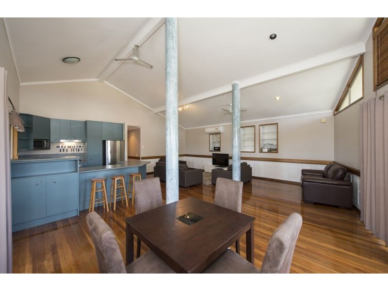 3 Daydream Drive, Clinton QLD 4680