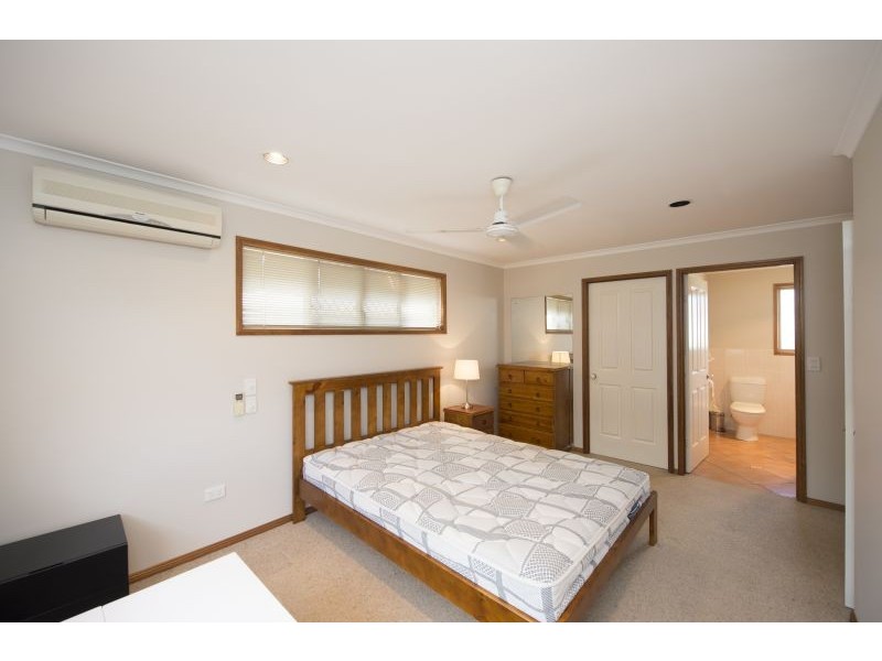 3 Daydream Drive, Clinton QLD 4680