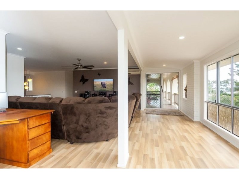 12 Tasman Court, Boyne Island QLD 4680