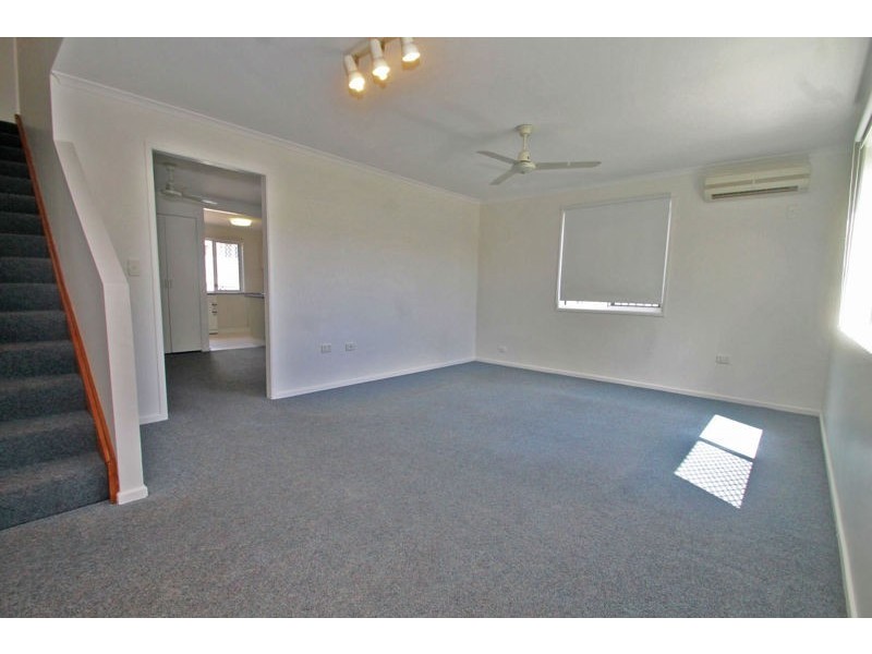 2/3 Central Lane, Gladstone QLD 4680