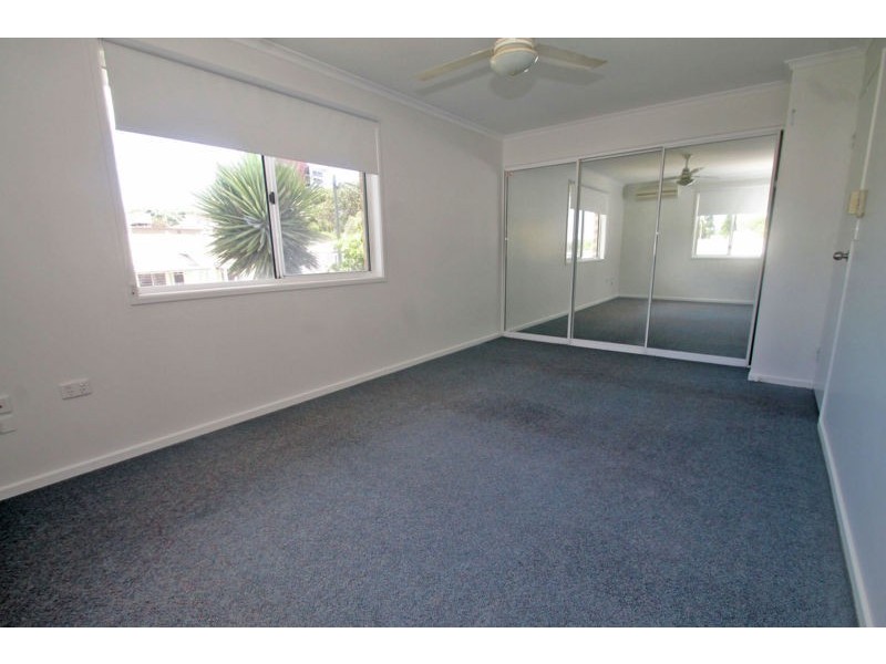 2/3 Central Lane, Gladstone QLD 4680
