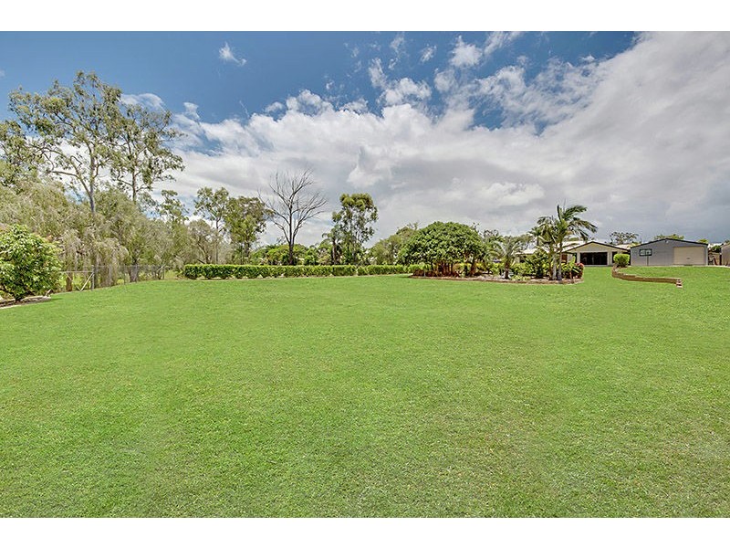 9 Carthurbie Court, New Auckland QLD 4680