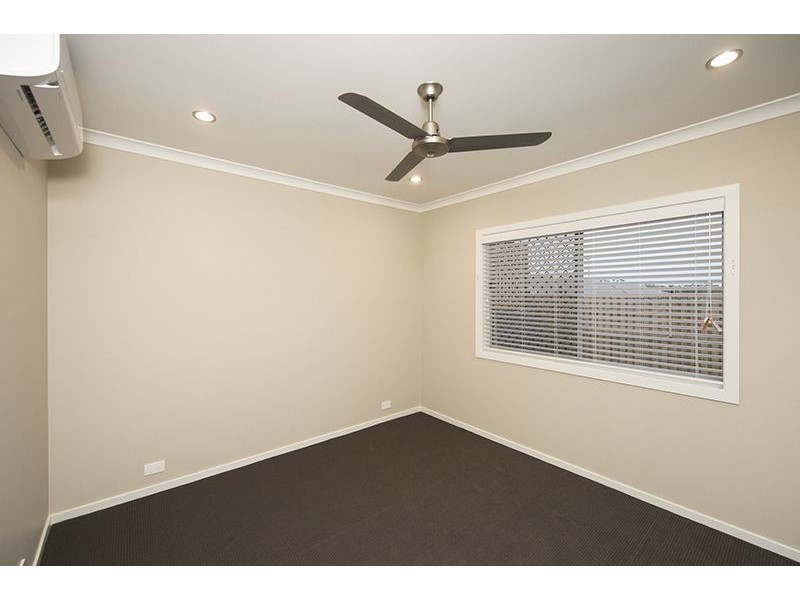 17 Jardine Crescent, Boyne Island QLD 4680