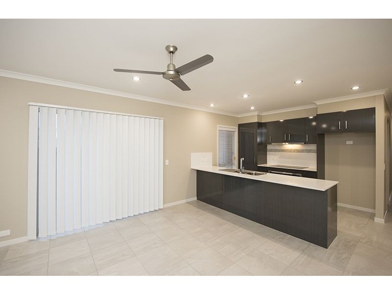 17 Jardine Crescent, Boyne Island QLD 4680
