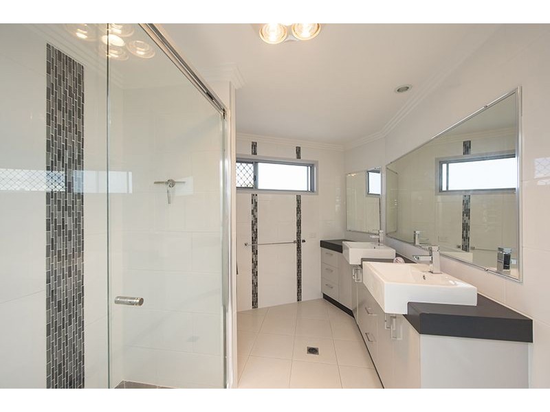 40 Bauhinia Street, Boyne Island QLD 4680