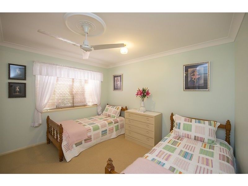 12 Chauvel Court, Boyne Island QLD 4680