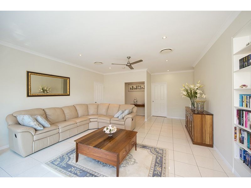 2a Golf View Drive, Boyne Island QLD 4680