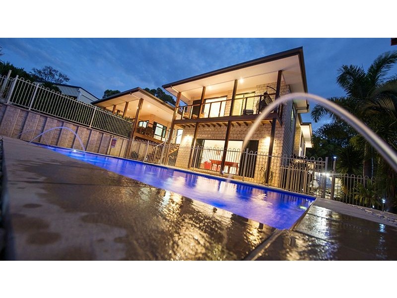 5 Jenny Lind Court, Boyne Island QLD 4680