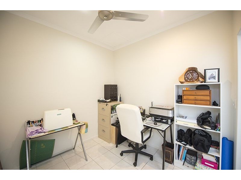 5 Jenny Lind Court, Boyne Island QLD 4680