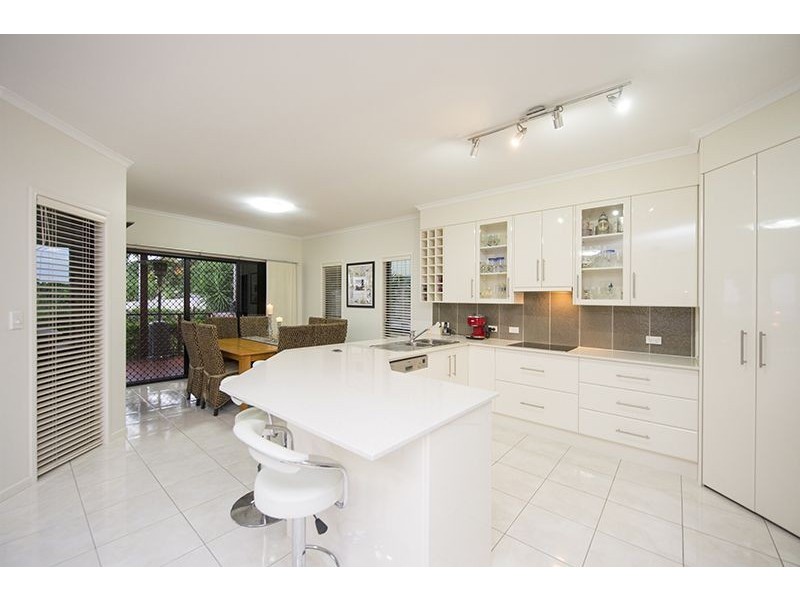 5 Jenny Lind Court, Boyne Island QLD 4680