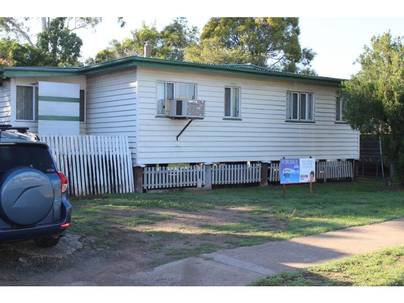 17 Cunningham Street, Monto QLD 4630