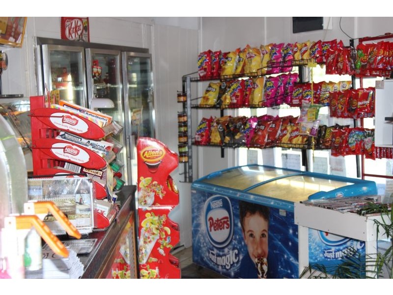 17 Cunningham Street, Monto QLD 4630