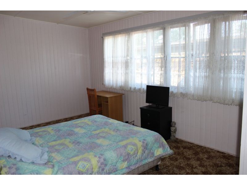 17 Cunningham Street, Monto QLD 4630