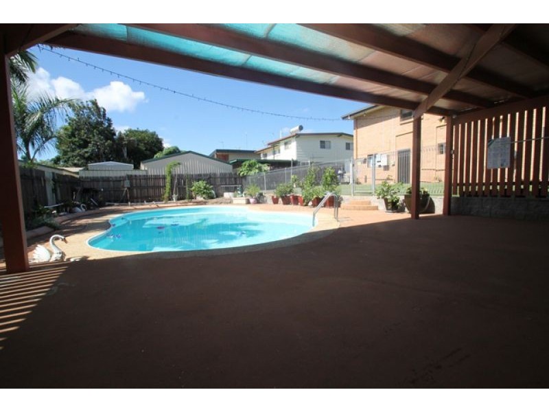 16 Jupiter Street, Telina QLD 4680