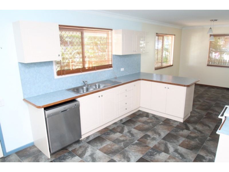26 Glegg Street, West Gladstone QLD 4680