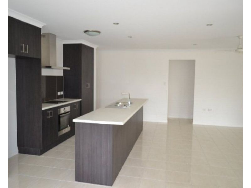 2 Munroe Court, West Gladstone QLD 4680