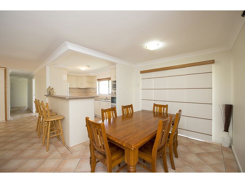 12 Aquarius Street, Clinton QLD 4680