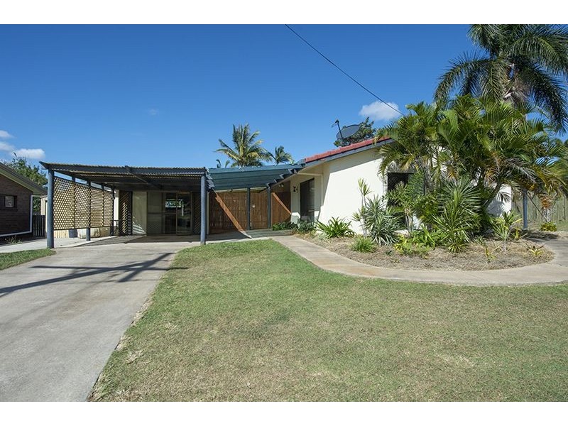 12 Aquarius Street, Clinton QLD 4680