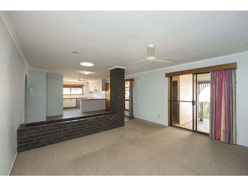 75 Booth Avenue, Tannum Sands QLD 4680
