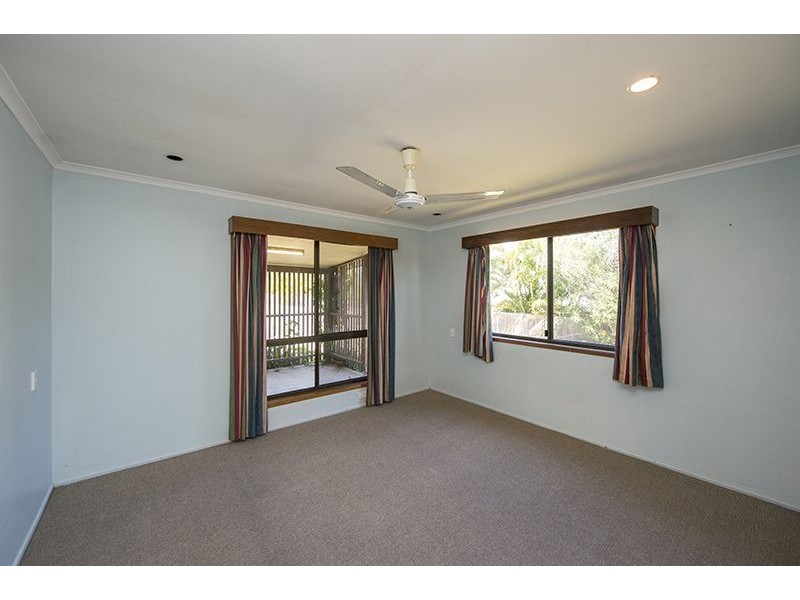 75 Booth Avenue, Tannum Sands QLD 4680