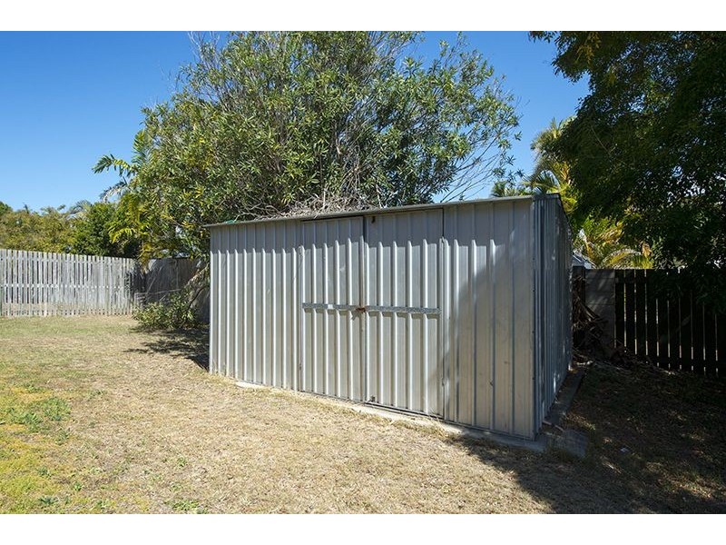 75 Booth Avenue, Tannum Sands QLD 4680
