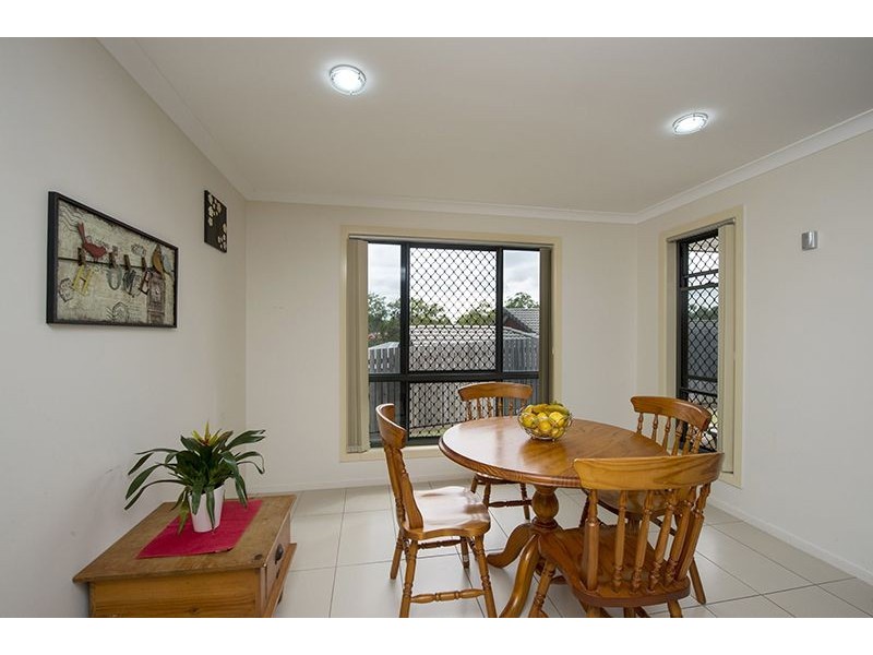 23 Viewpoint Way, New Auckland QLD 4680