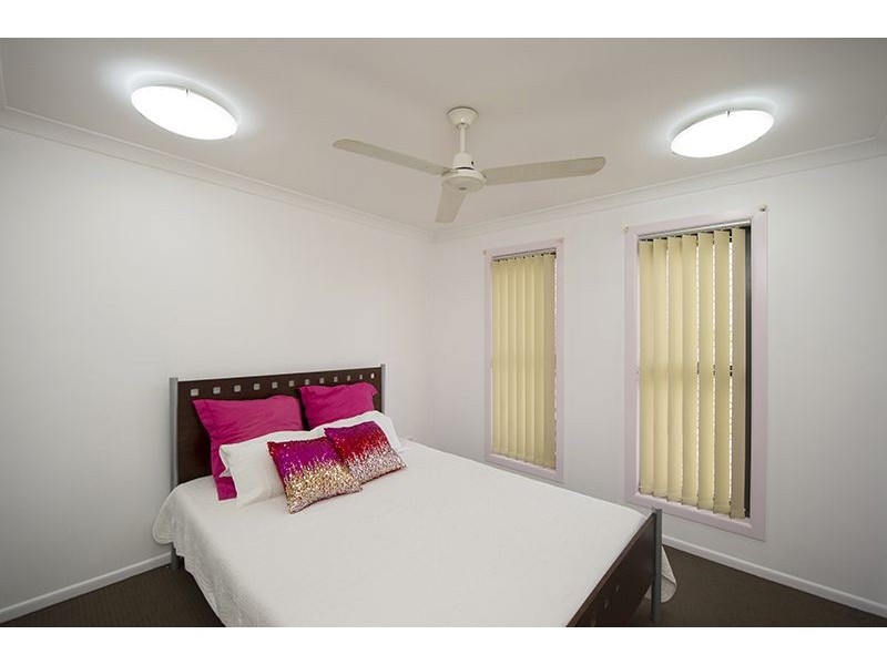 23 Viewpoint Way, New Auckland QLD 4680