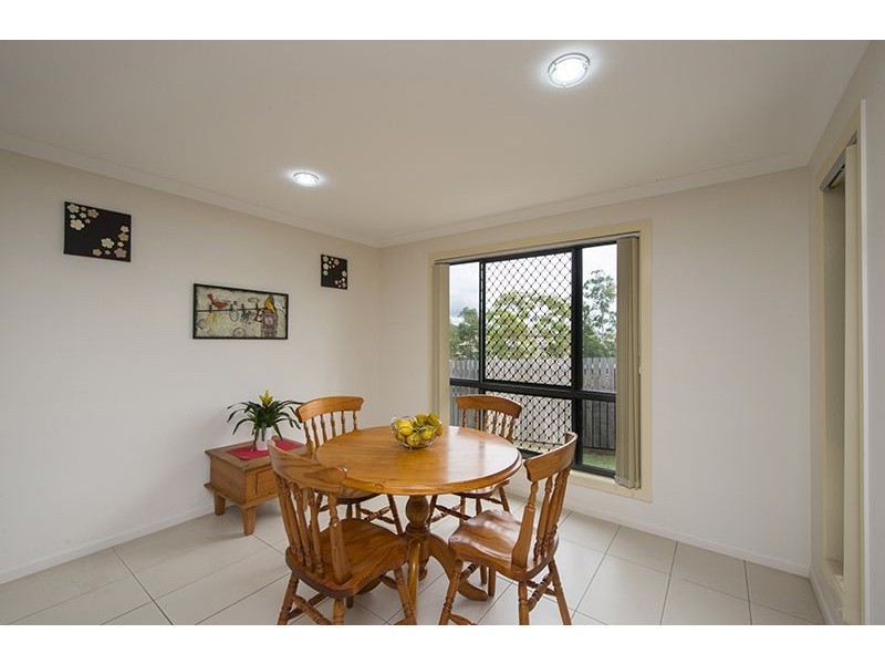 23 Viewpoint Way, New Auckland QLD 4680