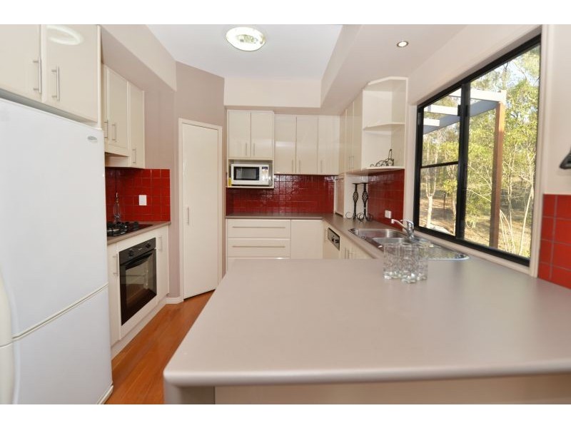 121 Flora Drive, Beecher QLD 4680