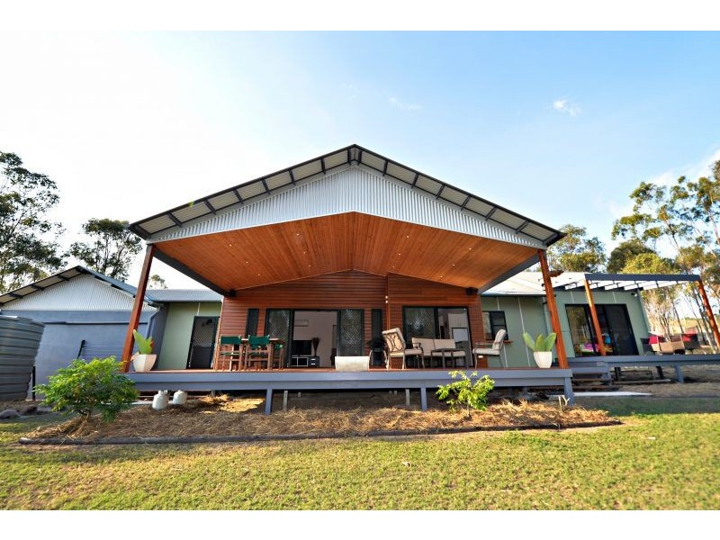 121 Flora Drive, Beecher QLD 4680