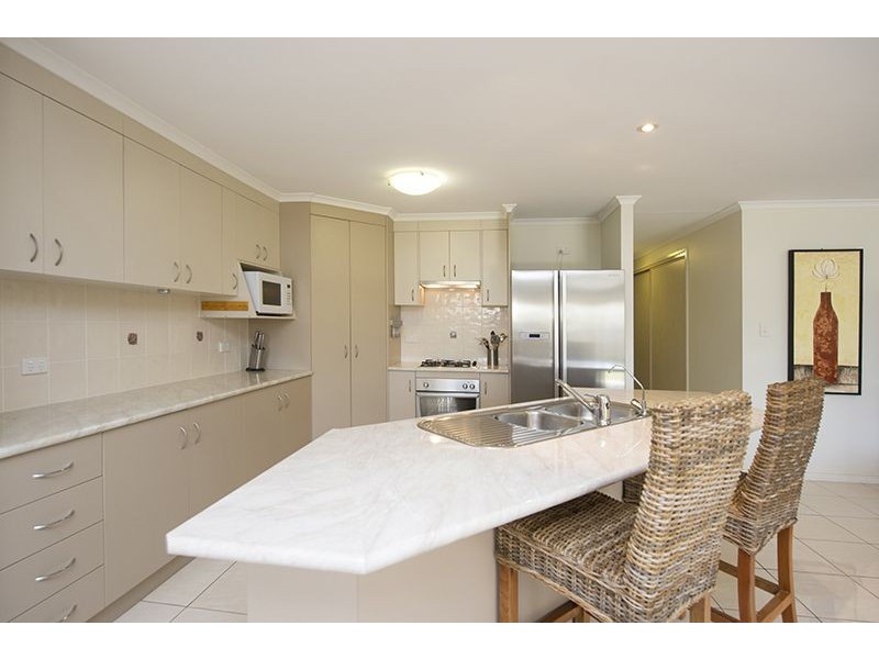 11 Bridgeman Place, New Auckland QLD 4680