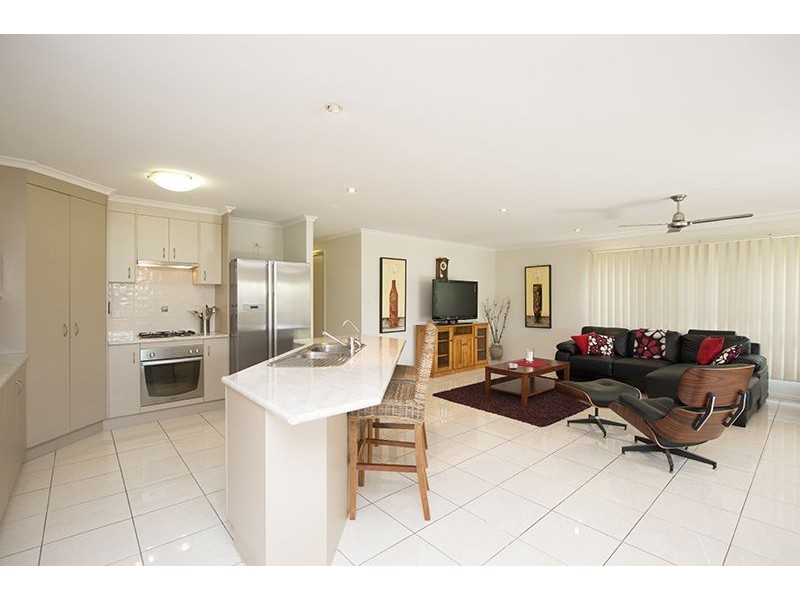 11 Bridgeman Place, New Auckland QLD 4680