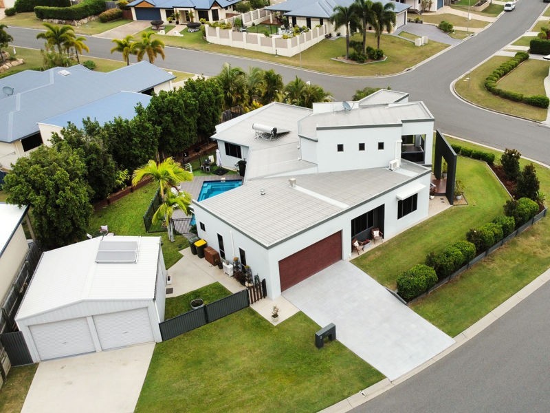 2 Leonie Court, New Auckland QLD 4680